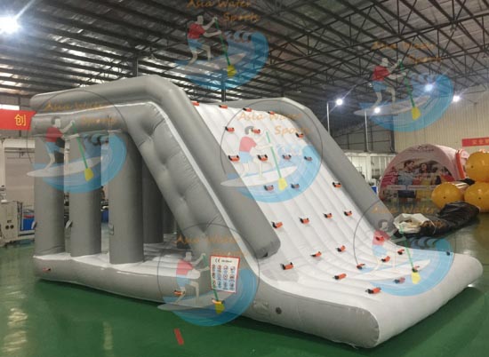 Aquapark Jungle Joe 2 Pendaki, Gelongsor Air dan Soaker